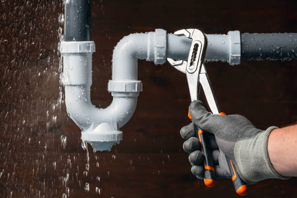 Professional Sewer Line Repair technician working in Diamondhead, MS